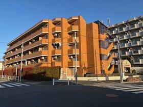 東京都三鷹市新川６丁目