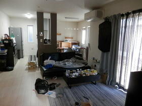 茨城県牛久市神谷６丁目