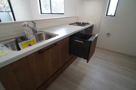 福岡県福岡市中央区港３丁目