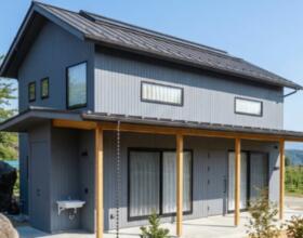 山梨県北杜市白州町白須