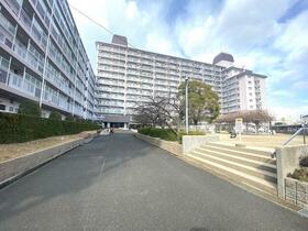 兵庫県伊丹市池尻１丁目