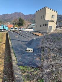 山梨県富士吉田市小明見３丁目