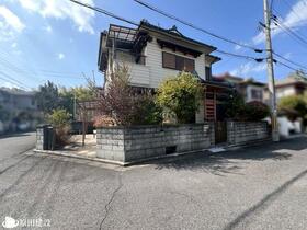 奈良県大和郡山市小泉町