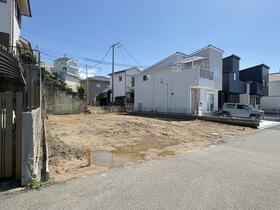 兵庫県明石市朝霧南町３丁目