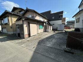 新潟県長岡市曲新町３丁目