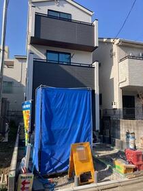 東京都足立区綾瀬６丁目