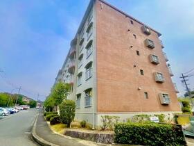 山田池パークハイツ１号棟