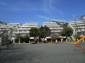 グリーンテラス本郷台　１７号棟