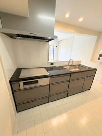 福岡県福岡市中央区荒戸３丁目