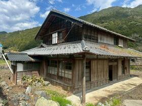 徳島県名西郡神山町下分字中稲原