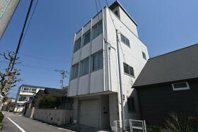 富山県富山市辰巳町２丁目