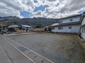 山梨県富士吉田市向原２丁目