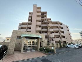 宝マンション日比野