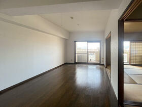 山口県山口市黄金町