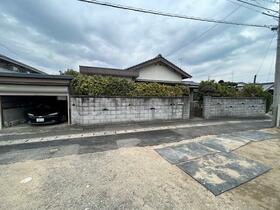 山口県下関市長府松小田本町