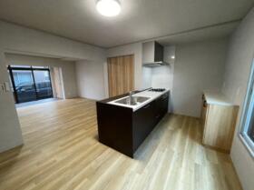 石川県小松市希望丘