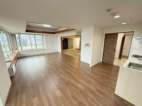 ラピスガーデン宮の森