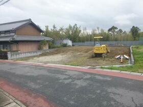 三重県亀山市布気町