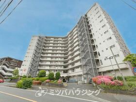 六会駅前高層住宅