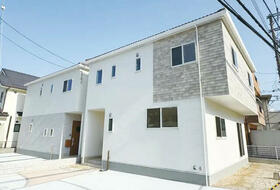 広島県広島市佐伯区皆賀１丁目