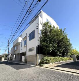 東京都世田谷区世田谷１丁目