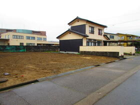 富山県富山市粟島町１丁目