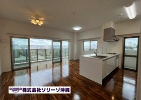 沖縄県那覇市曙３丁目