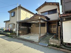 石川県白山市一塚町