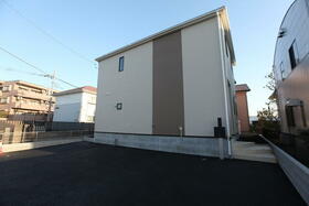 神奈川県横浜市青葉区市ケ尾町