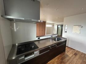 大阪府和泉市富秋町１丁目