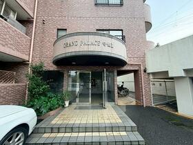 グランドパレス守恒?