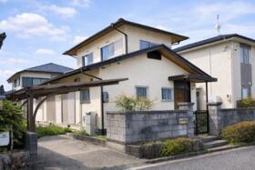 三重県名張市緑が丘中