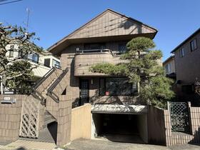 東京都世田谷区成城９丁目