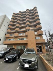 北海道札幌市中央区大通西１６丁目