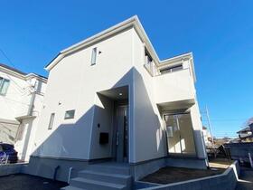 埼玉県三郷市彦成１丁目