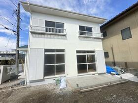 山梨県中央市西花輪