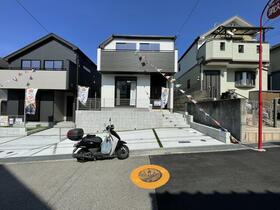 兵庫県明石市松が丘３丁目