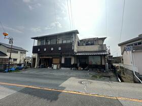 山梨県中巨摩郡昭和町築地新居