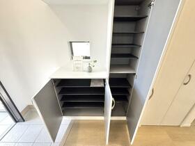 大阪府東大阪市下六万寺町３丁目