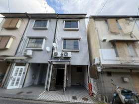 京都府京都市上京区一条通浄福寺東入北新在家町