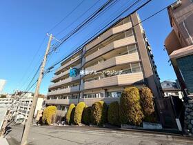 神奈川県横浜市港南区日野中央１丁目