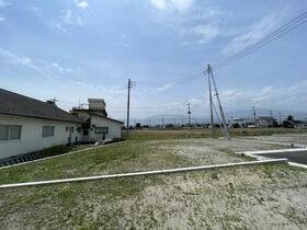 山梨県中巨摩郡昭和町西条新田