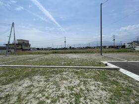 山梨県中巨摩郡昭和町西条新田