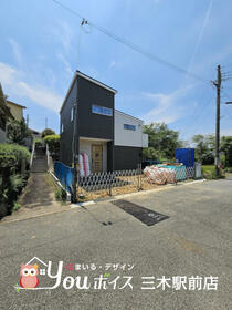 兵庫県三木市自由が丘本町１丁目