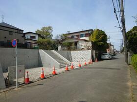 東京都町田市鶴川３丁目