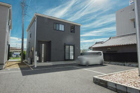 三重県四日市市釆女町