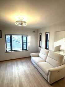 千葉県千葉市稲毛区緑町１丁目