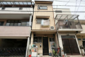 京都府京都市山科区西野櫃川町