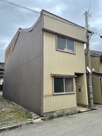 富山県射水市港町