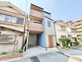 京都府京都市伏見区深草西浦町１丁目